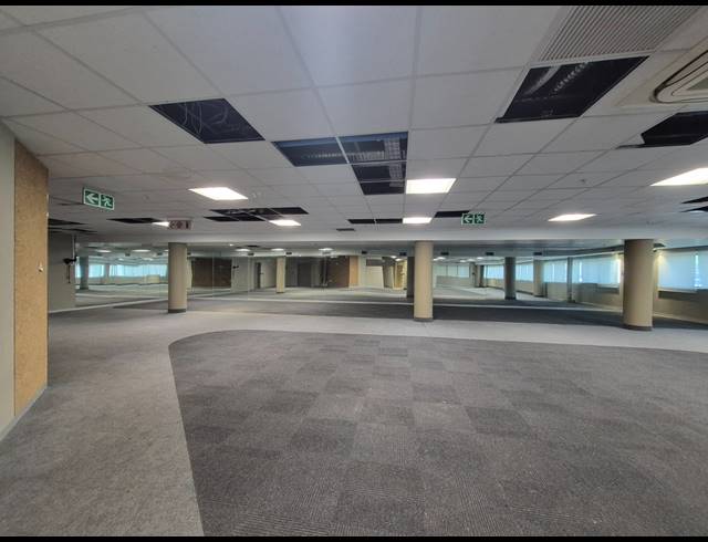 5,833M² OFFICE TO LET IN SANDTON CENTRAL